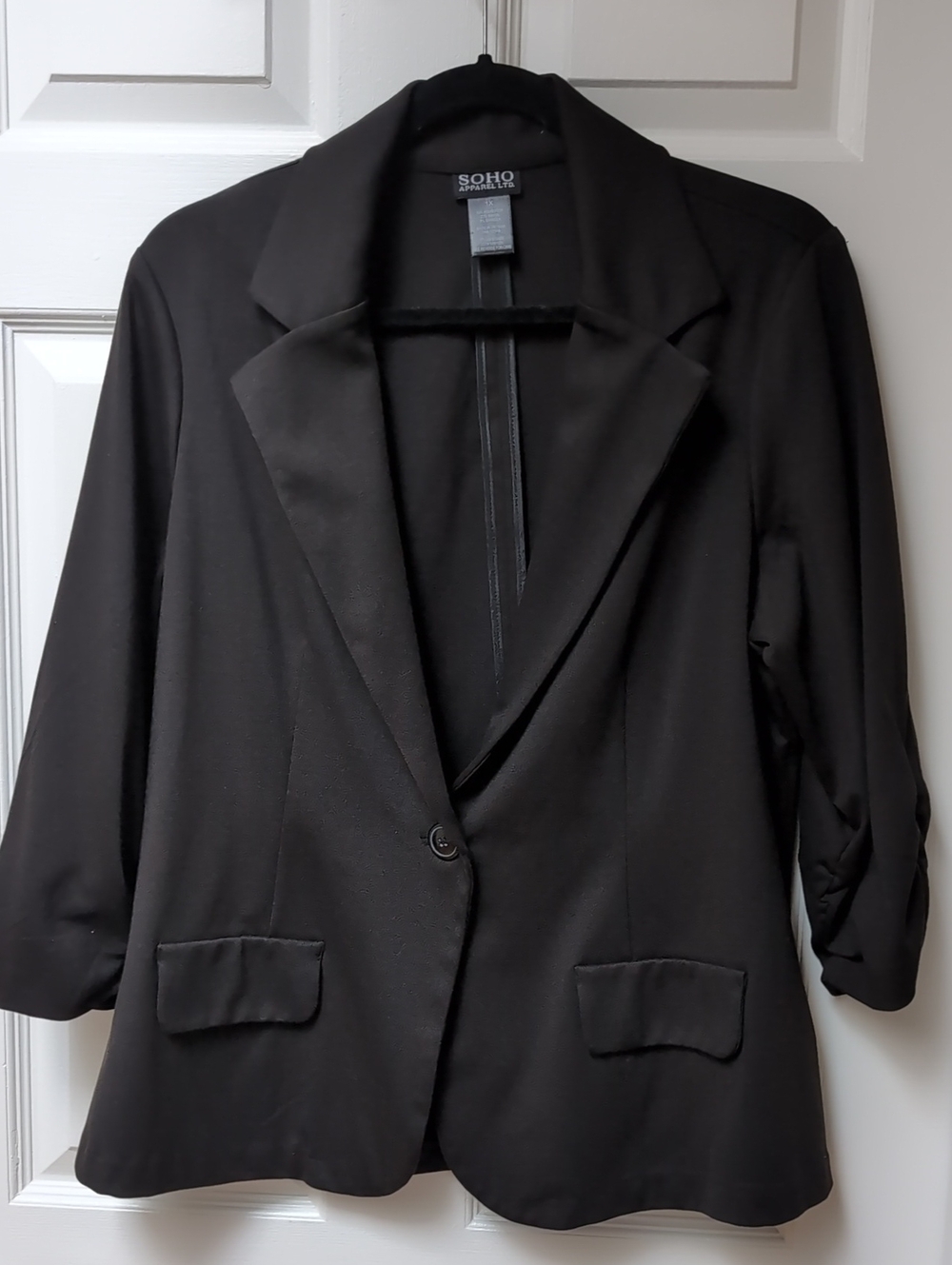 Soho Apparel Black Women's Single-Button Blazer